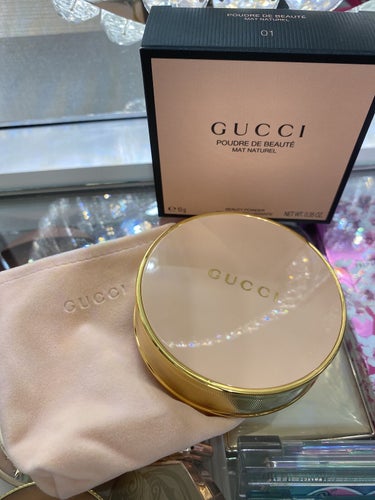 グッチ プードル ドゥ ボーテ マット ナチュレル/GUCCI/プレストパウダーを使ったクチコミ（1枚目）