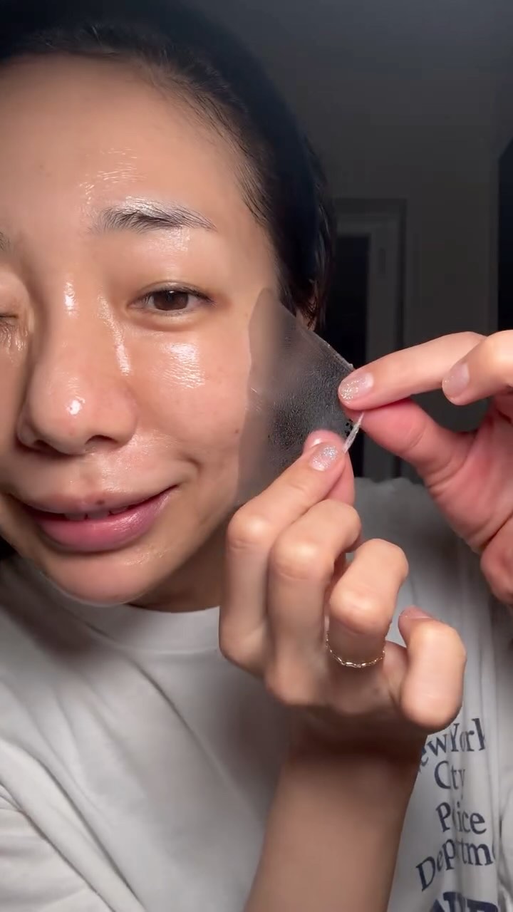 コラーゲンナイトラッピングマスク/MEDICUBE/洗い流すパック・マスクの人気ショート動画