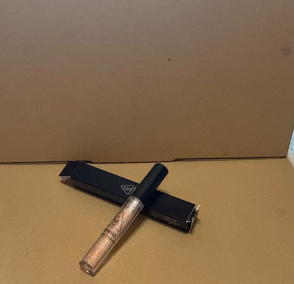 リキッドアイライナー/Lameila/リキッドアイライナーの動画クチコミ1つ目