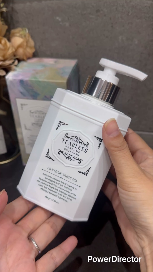 パフュームボディウォッシュ リリームスクホワイトティー/TEABLESS/ボディソープを使ったクチコミ（1枚目）