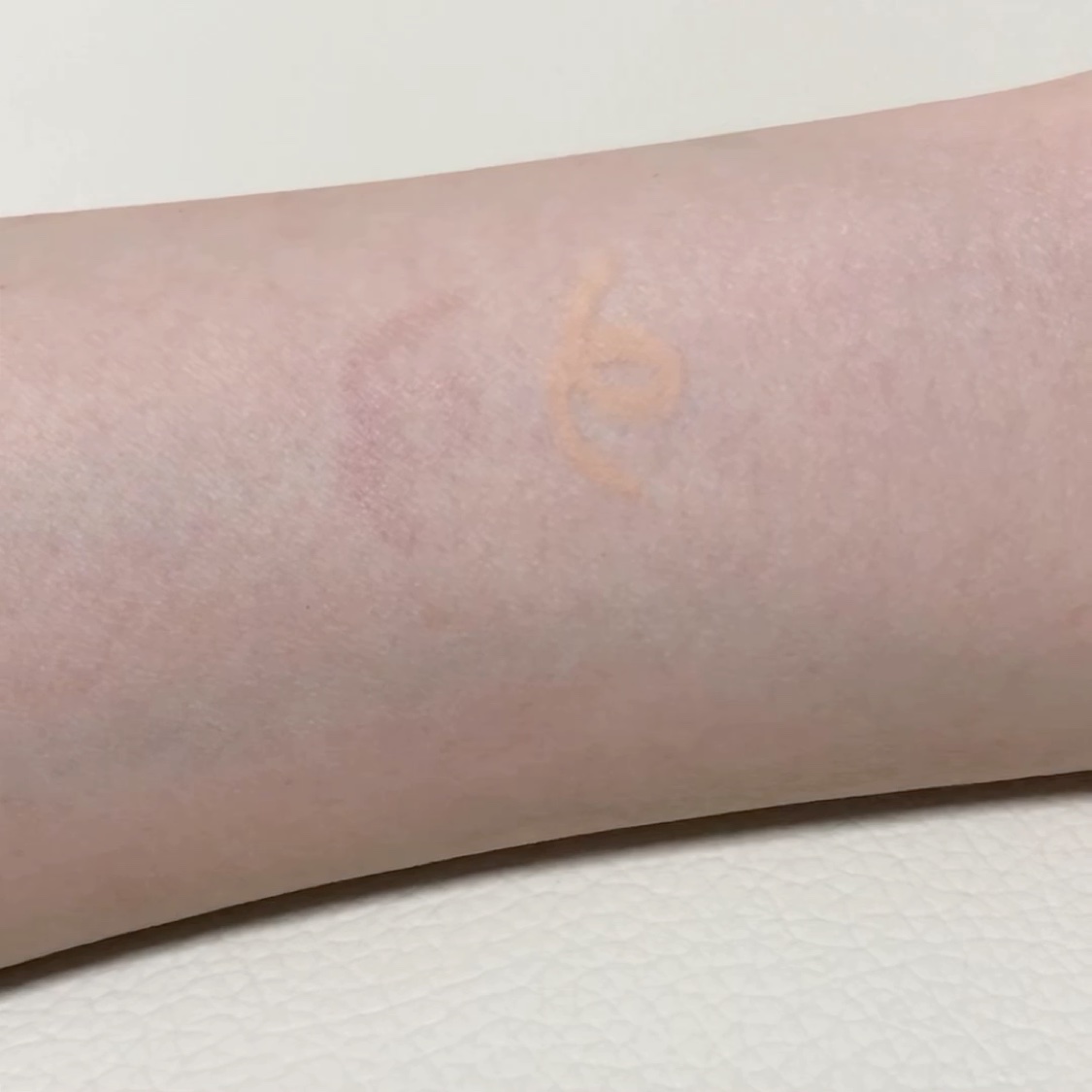 描くアイゾーンコンシーラー/CEZANNE/ペンシルコンシーラーを使ったクチコミ（3枚目）