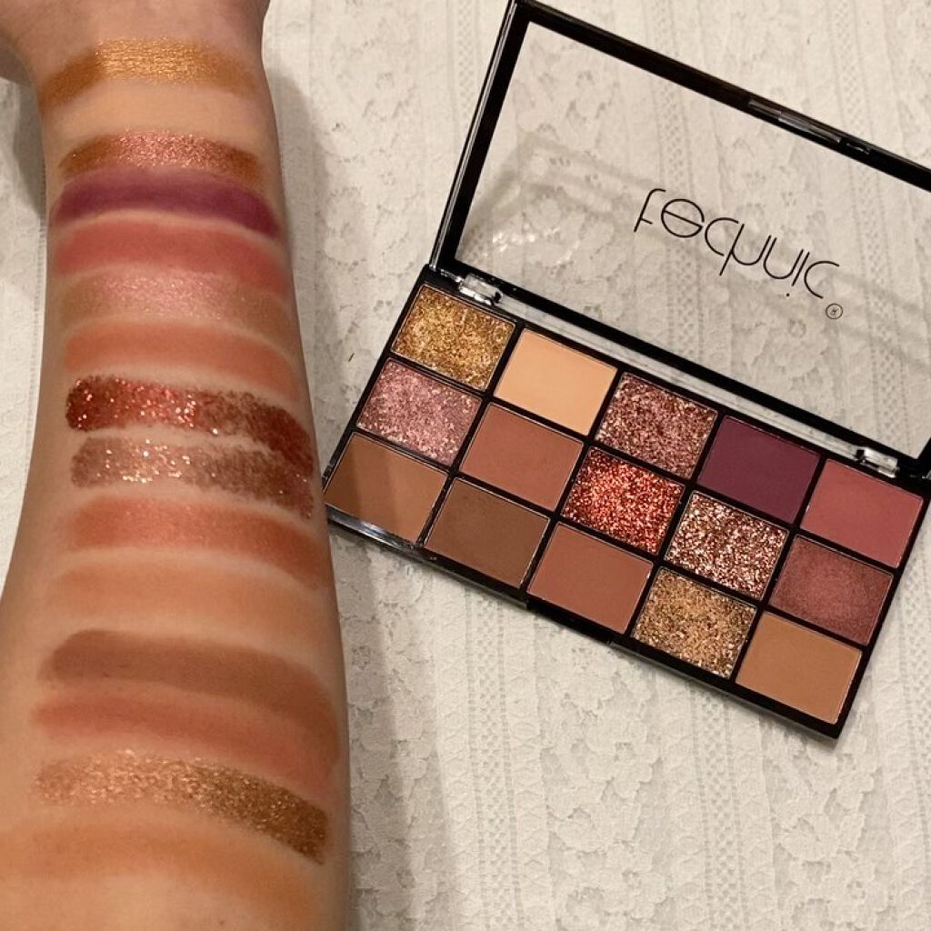 PRESSED PIGMENT POUDRE COLOREE PRESSEE INVITE ONLY/technic/アイシャドウパレットの動画クチコミ1つ目