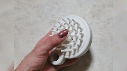 無印良品 ポリプロピレン頭皮ケアブラシのクチコミ「\ 無印良品で良いもの見つけました♡ /
こんばんは~ めるすです☺️
数週間前に無印良.....」(2枚目)