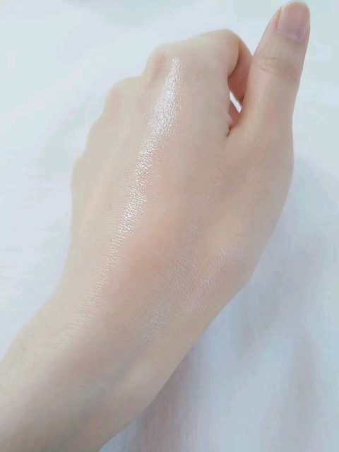 エッセンスリッチバーム/HISKIN/フェイスバームを使ったクチコミ（3枚目）