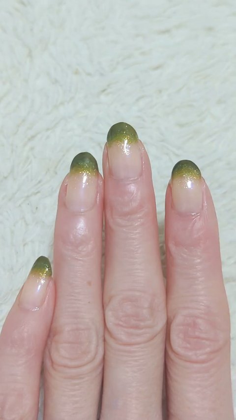 ネイルホリック ラメ トップコート 03 繊細ゴールド/ネイルホリック/ネイルトップコートを使ったクチコミ（1枚目）