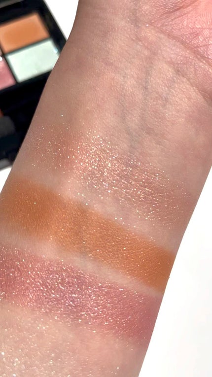 ミネラルクラッシィシャドー/エトヴォス/アイシャドウパレットの人気ショート動画