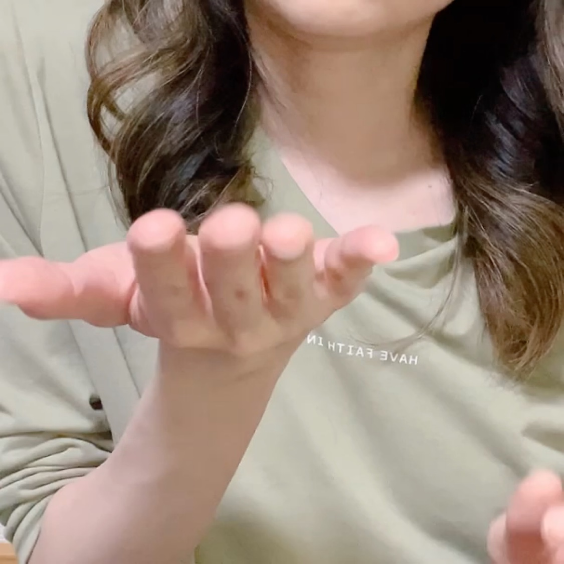 トゥーグッド マルチベネフィットオイル / Stillness and Energy（静けさとエナジー）/SINN PURETÉ/香水(その他)の動画クチコミ1つ目