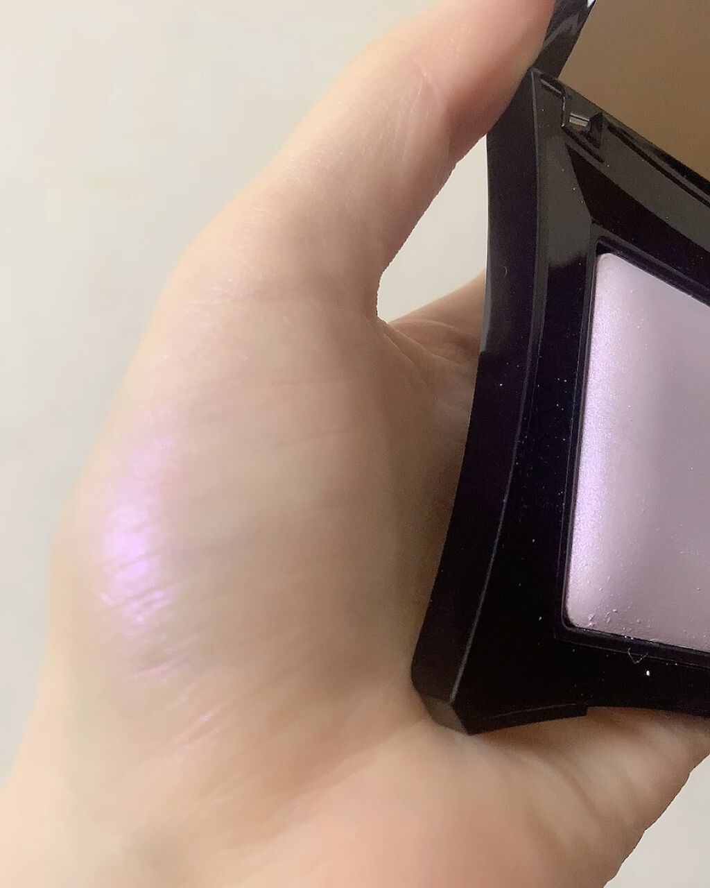 10TH ANNIVERSARY BEYOND POWDER/Illamasqua/パウダーチークの動画クチコミ2つ目