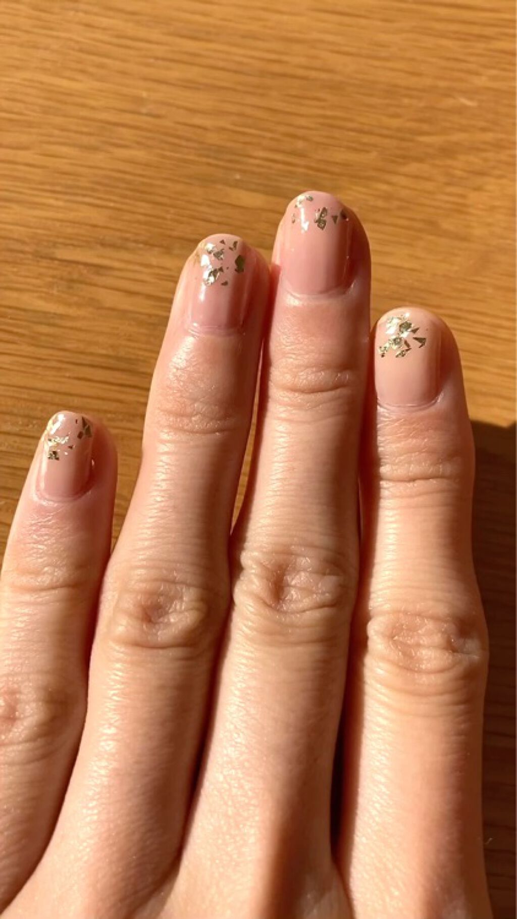 カラフルネイルズ N21 ゴールドフレーク/キャンメイク/マニキュアを使ったクチコミ（3枚目）