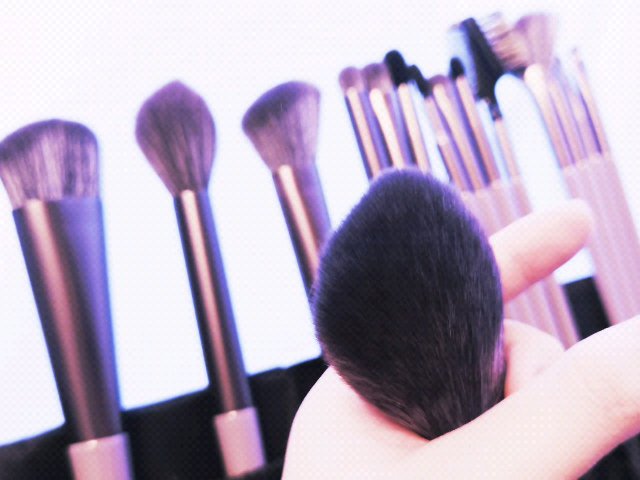 SIXPLUS メイクブラシ15本セット/SIXPLUS/メイクブラシの動画クチコミ2つ目