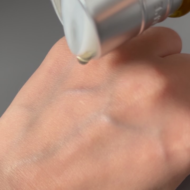 アーモンド モイスチャライジングシャワーオイル/L'OCCITANE/ボディソープを使ったクチコミ（3枚目）