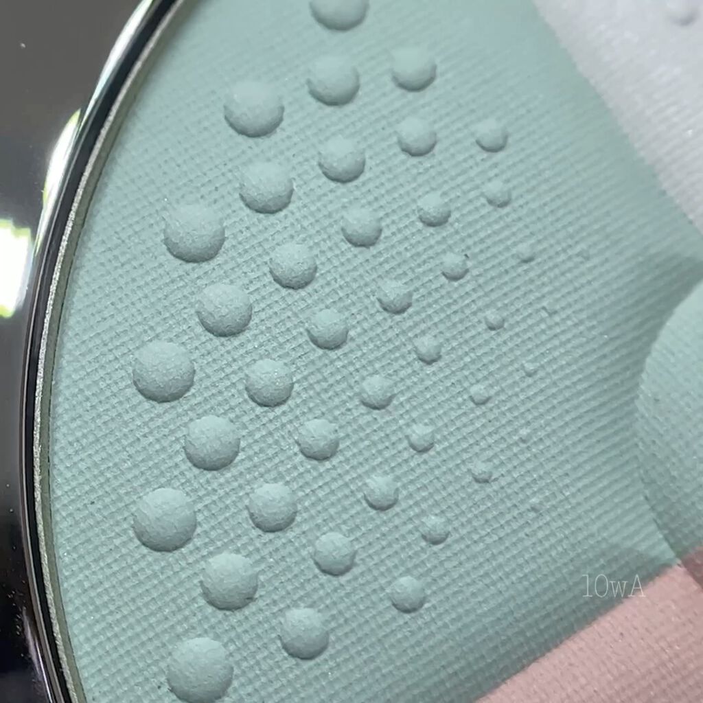 メテオリット コンパクト/GUERLAIN/プレストパウダーの動画クチコミ4つ目