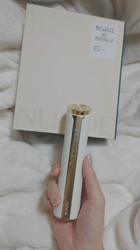 【未使用】正規品　美顔器　NUVOE ヌセラボリューマー・美容液　まとめ売り ヌボエ スペシャルセット｜NUVOEの使い方を徹底解説 - NUVOE