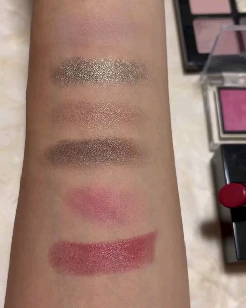 アディクション ザ ブラッシュ パール 010P Evening Hibiscus/ADDICTION/パウダーチークを使ったクチコミ（3枚目）