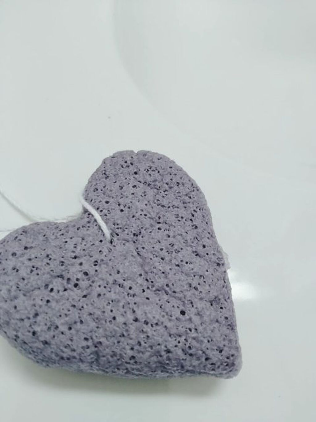 天然こんにゃくパフ/DAISO/その他スキンケアグッズを使ったクチコミ（2枚目）