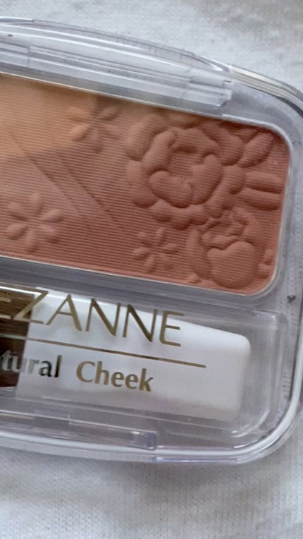 ナチュラル チークN/CEZANNE/パウダーチークの人気ショート動画