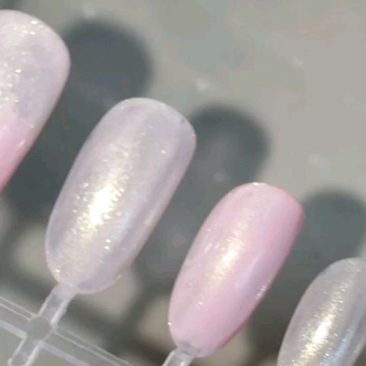 カラフルネイルズ N67 コットンフェアリー/キャンメイク/マニキュアを使ったクチコミ（3枚目）