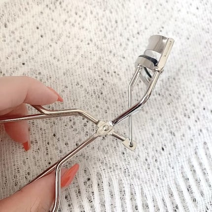 RMK アイラッシュカーラーのクチコミ「RMK~なりたい私になれるビューラー👁✨️~
一重が使ってみました❣️
୨୧┈┈┈┈┈┈┈.....」(2枚目)