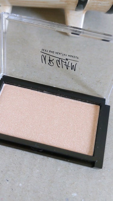 URGLAM　HIGHLIGHT POWDER/U R GLAM/パウダーハイライトを使ったクチコミ（4枚目）