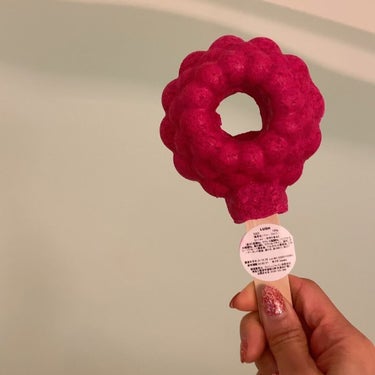 ラッシュ ベリーブロワーのクチコミ「シャボン玉みたいなキュートなバブルバー🛁

#LUSH #lushjapan  #ラッシュ
#.....」（3枚目）