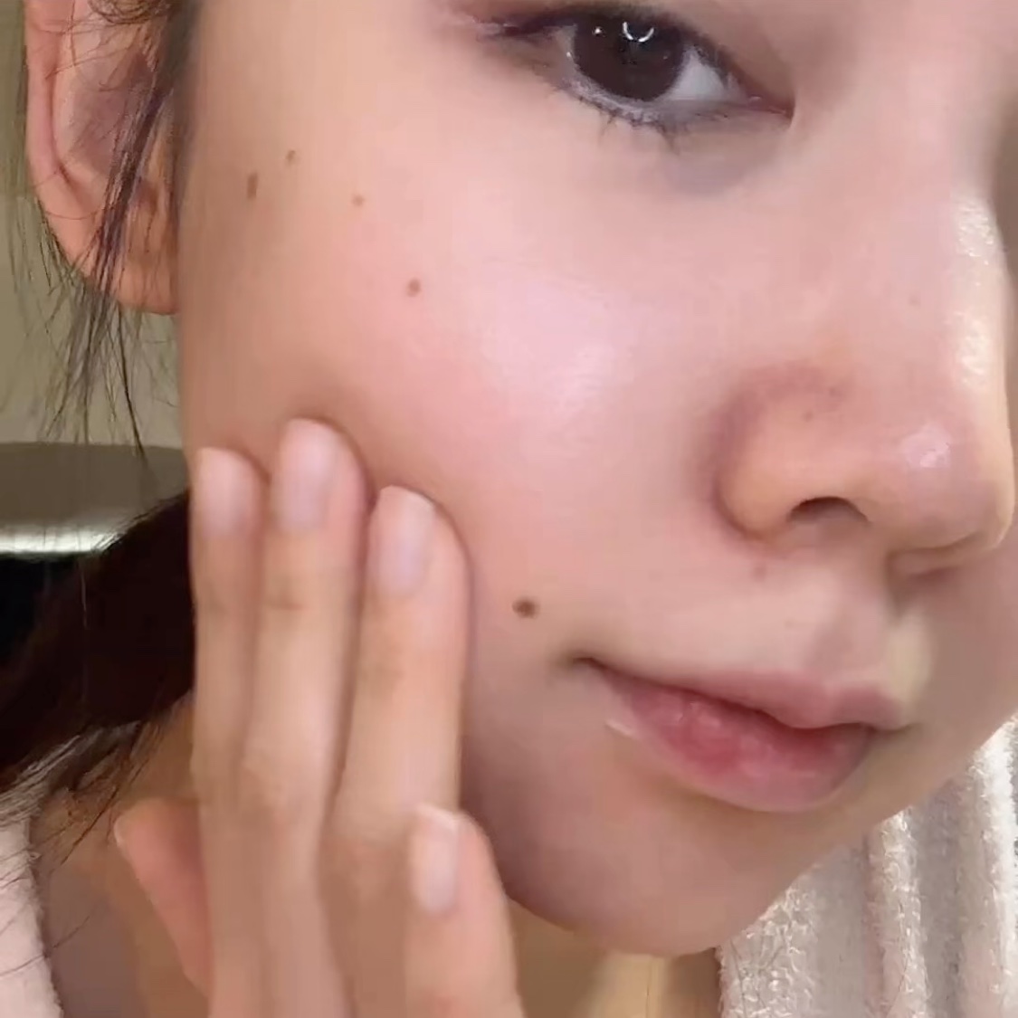 ヒアルーシカ ウォーターフィット サンセラム/SKIN1004/日焼け止めローションを使ったクチコミ（2枚目）