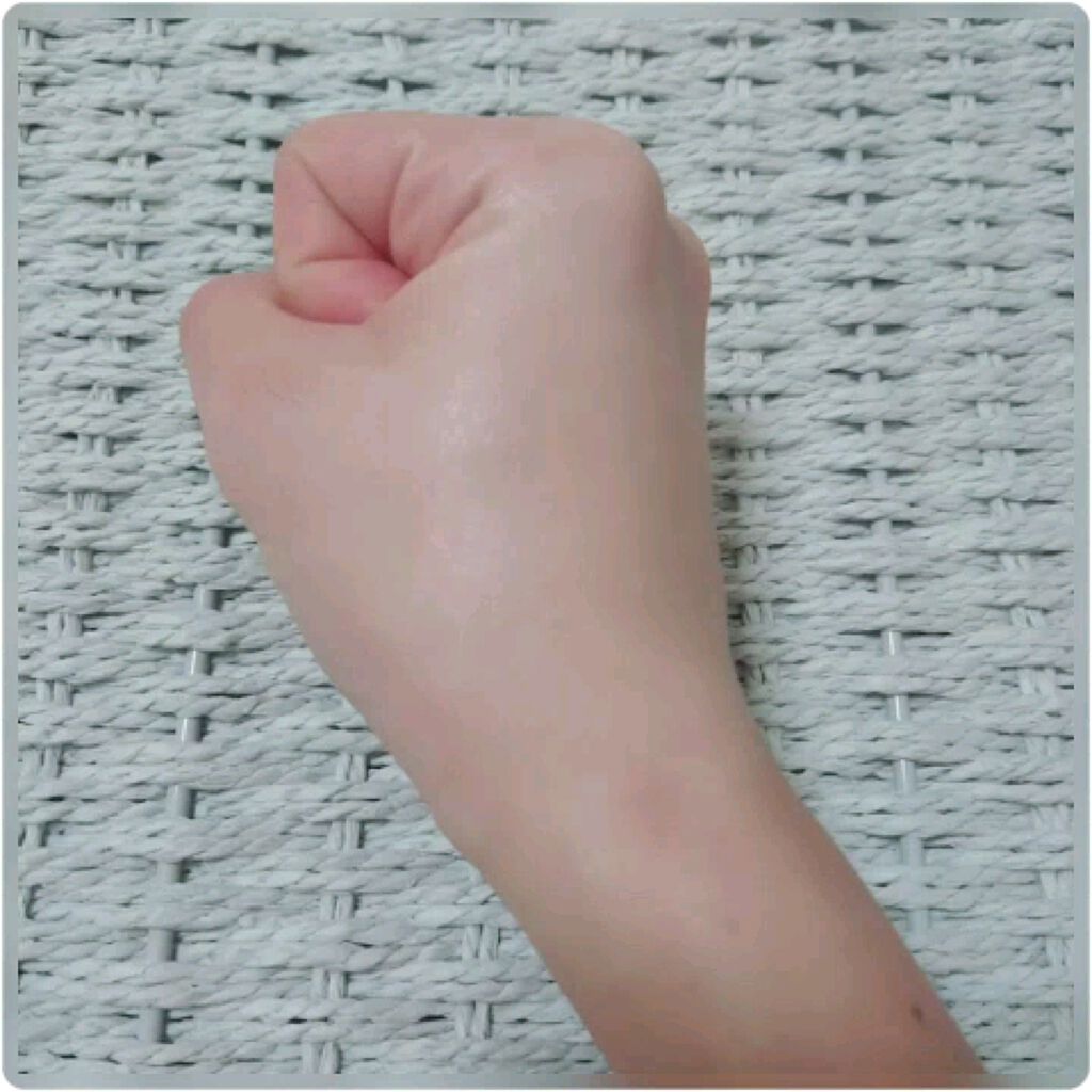 ラトゥー エクラ ファンデーション プライマー N/PAUL & JOE BEAUTE/化粧下地を使ったクチコミ（3枚目）