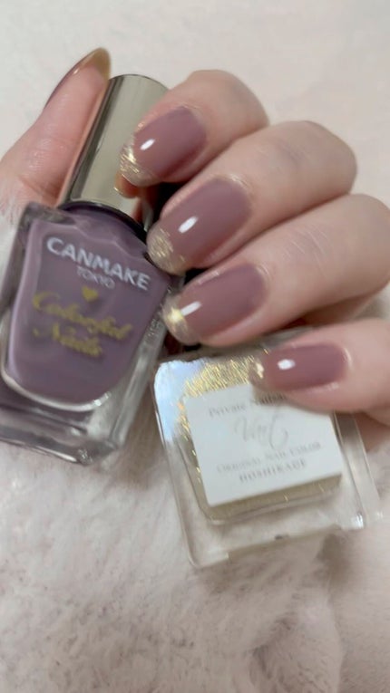 カラフルネイルズ/キャンメイク/マニキュアの人気ショート動画