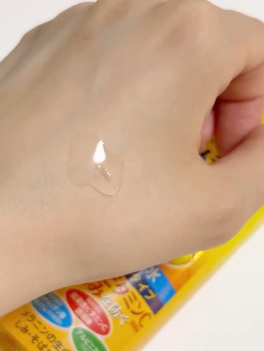 薬用しみ対策 美白化粧水 しっとりタイプ/メラノCC/化粧水を使ったクチコミ（2枚目）