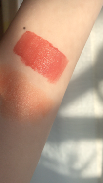 ルージュ ピュールクチュール ヴェルニ ヴィニルクリーム/YVES SAINT LAURENT BEAUTE/口紅を使ったクチコミ（2枚目）