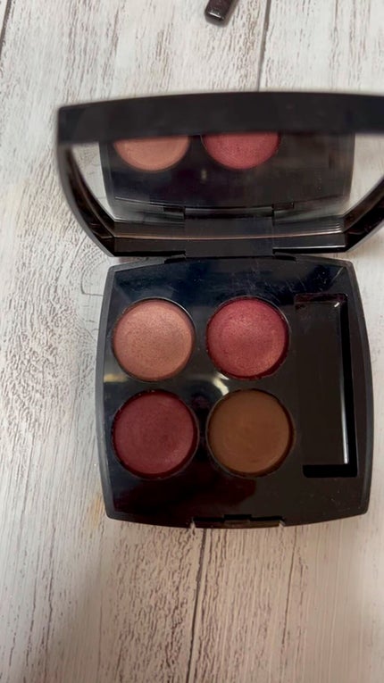 レ キャトル オンブル/CHANEL/アイシャドウパレットの人気ショート動画