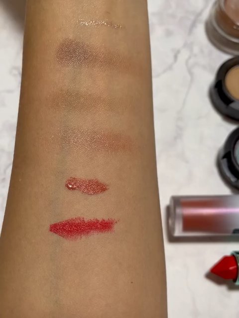 マキシマル スリーク サテン リップスティック/M・A・C/口紅を使ったクチコミ（3枚目）