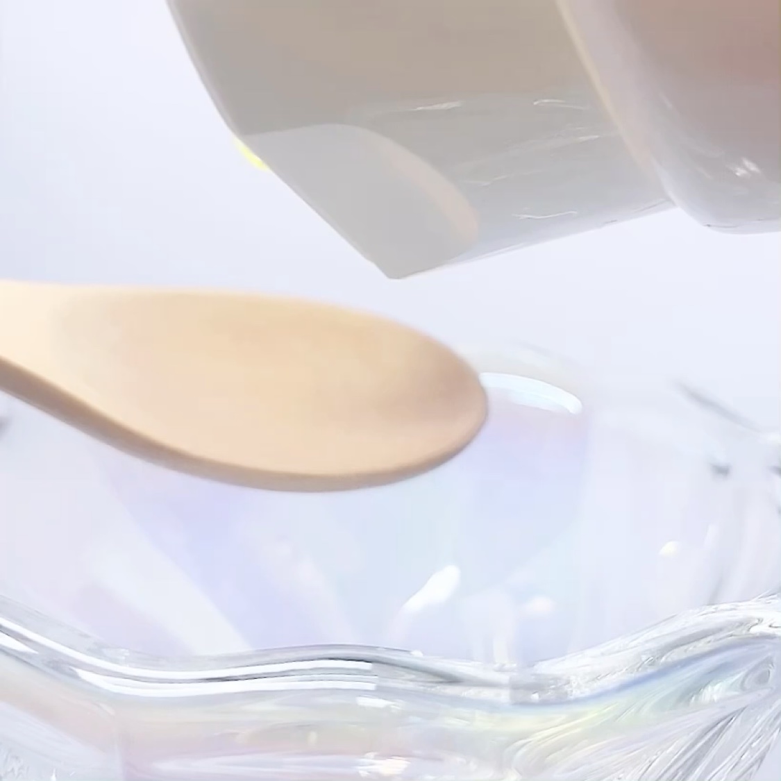 MEDIPEEL VEGAN VITAMIN COLLAGEN CLEARのクチコミ「7秒で明るくなる！？という、くすみ肌にお悩みの方にぴったりの洗顔料🍋

MEDIPEELさまよ.....」（3枚目）