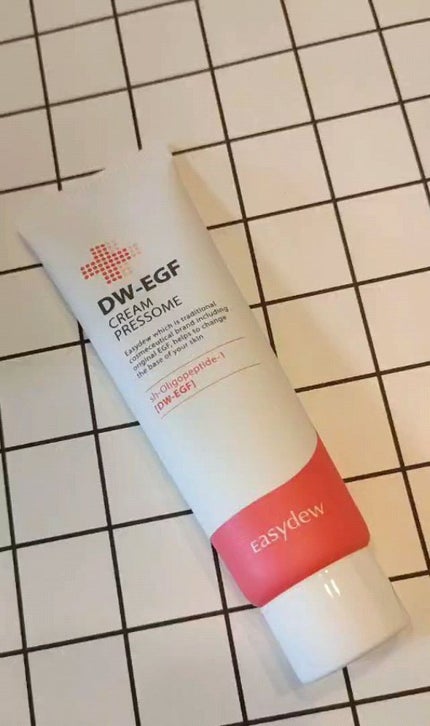DW-EGF CREAM PRESSOME/Easydew/フェイスクリームの人気ショート動画