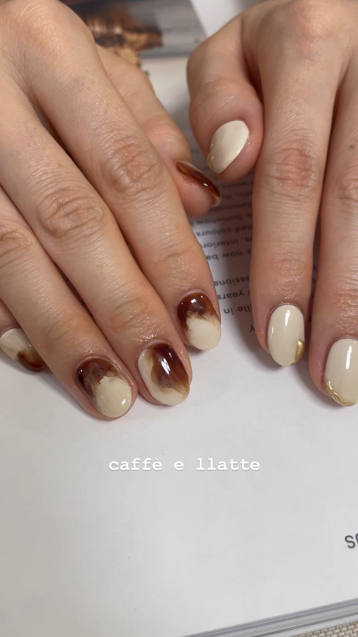 #ジェルネイル,#セルフネイル,#べっこうネイル,#ニュアンスネイル,#秋ネイル,#カフェラテネイル,#ブラウンネイル,#newネイルのネイルデザイン