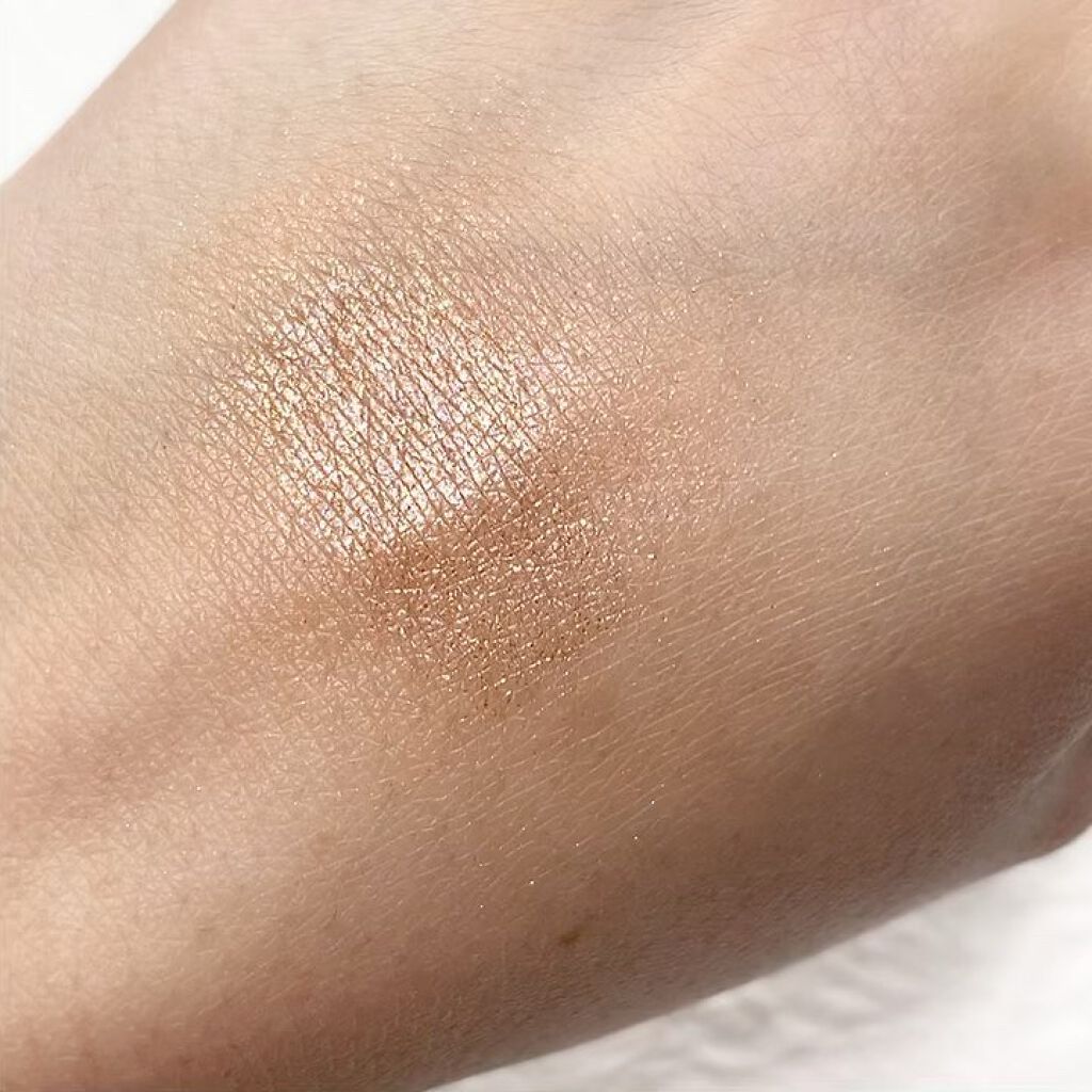 ダズルシャドウ リキッド/M・A・C/リキッドアイシャドウを使ったクチコミ（3枚目）