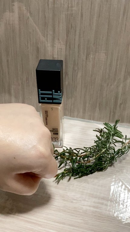 フィットミー リキッドファンデーション R/MAYBELLINE NEW YORK/リキッドファンデーションの人気ショート動画