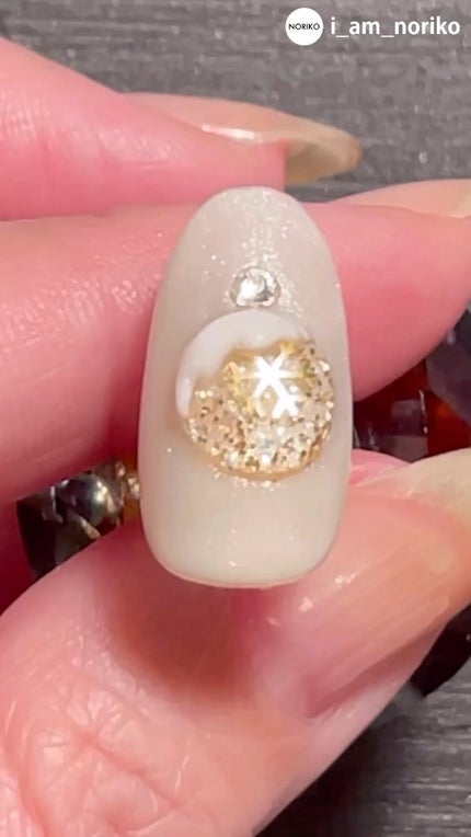 ガラス製ラインストーン/ネオコレクション/ネイルチップ・パーツの動画クチコミ4つ目