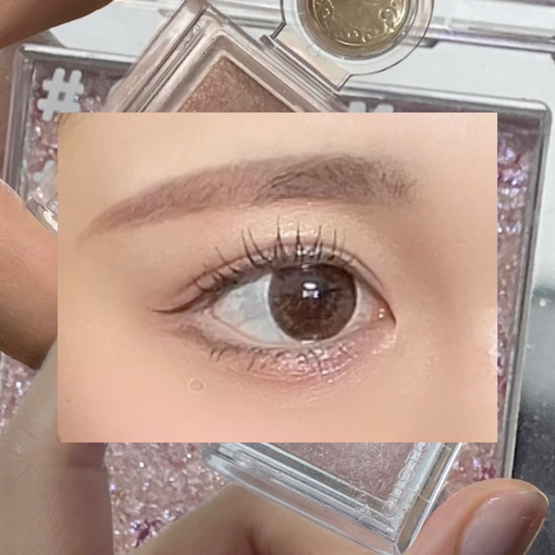 シングルアイシャドウ/aZTK/単色アイシャドウを使ったクチコミ（2枚目）