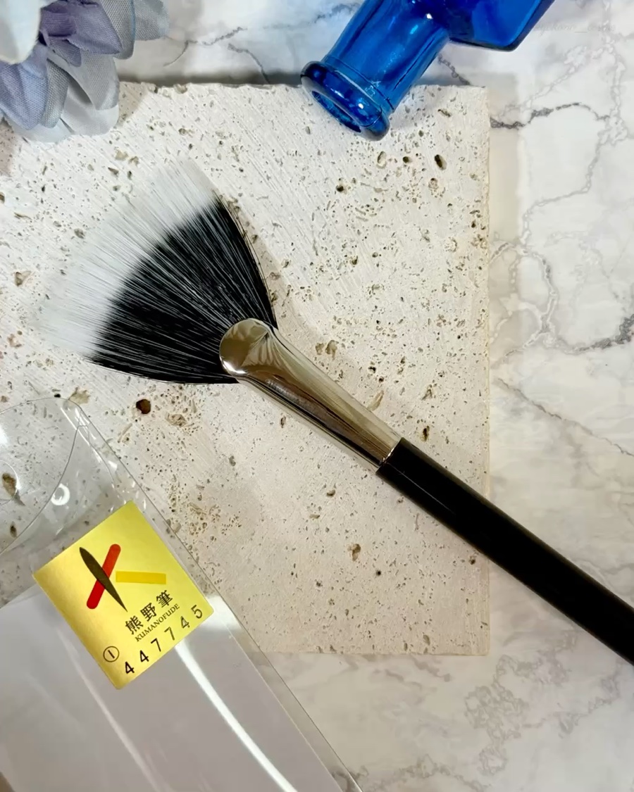 熊野筆 メイクブラシ/DAISO/その他の動画クチコミ1つ目