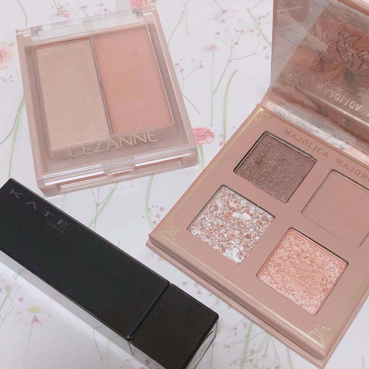 シャドーフラッシュ /MAJOLICA MAJORCA/アイシャドウパレットの人気ショート動画