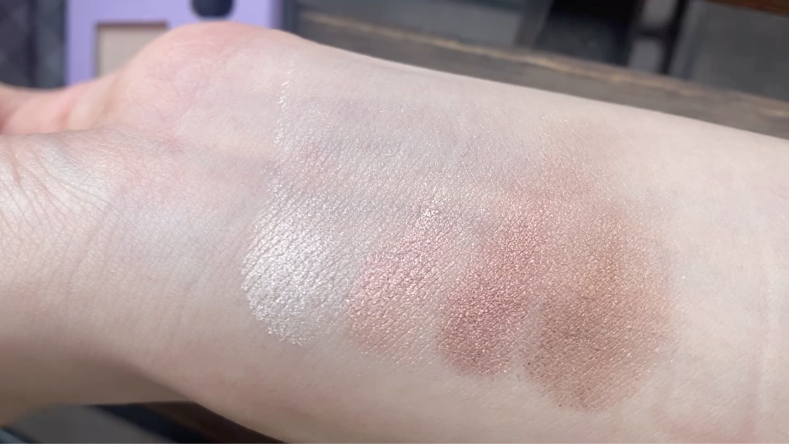 4色アイシャドウパレット/サンリオ/アイシャドウパレットの動画クチコミ2つ目