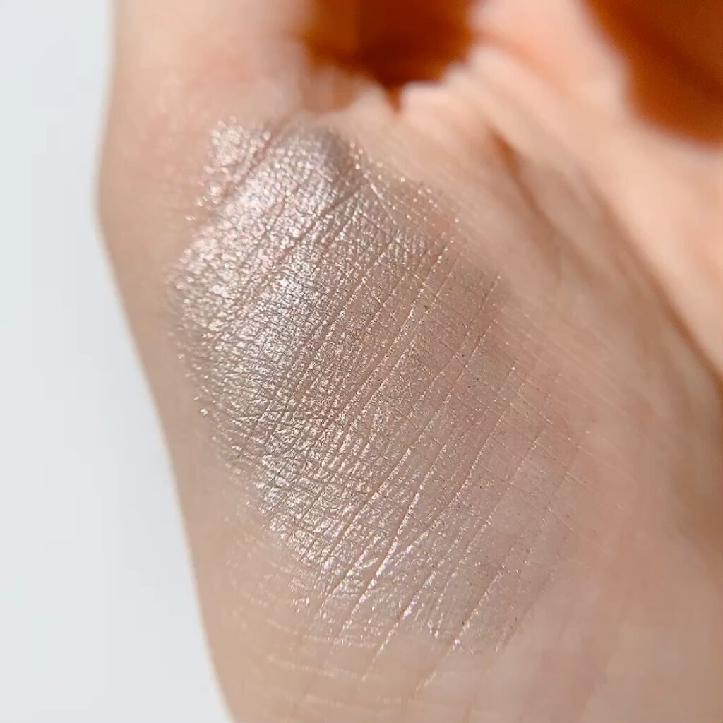 ミネラルリキッドリーシャドー/MiMC/リキッドアイシャドウの動画クチコミ1つ目