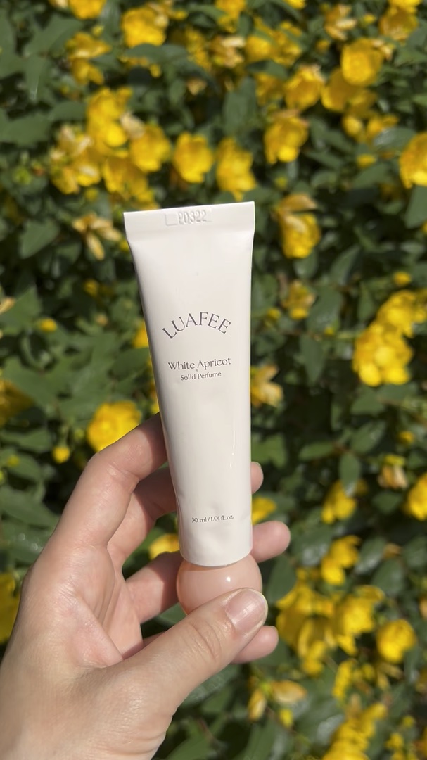 ソリッド パフューム ホワイトアプリコット/LUAFEE/練り香水の人気ショート動画