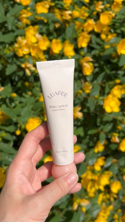 ソリッド パフューム ホワイトアプリコット/LUAFEE/練り香水の人気ショート動画