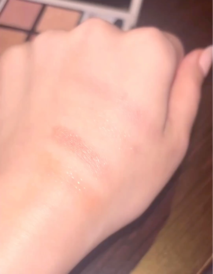  アディクション　ザ アイシャドウ プリズム/ADDICTION/単色アイシャドウを使ったクチコミ（2枚目）