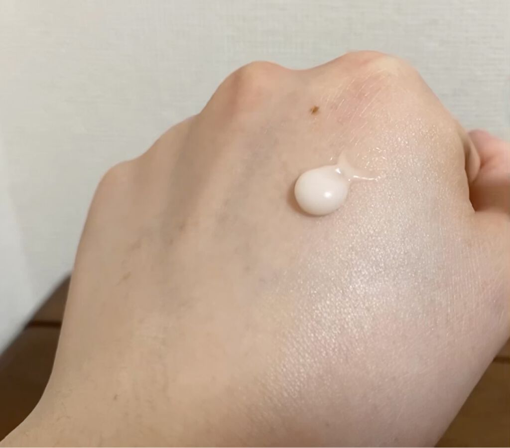 YVES SAINT LAURENT BEAUTE フォーエバー ユーのクチコミ「こんにちは😃
今回はイヴ・サンローランのアイクリームを試したので使用感を紹介します。

🌹YV.....」（3枚目）