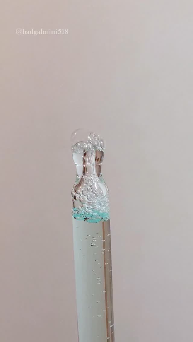 - ̀͏̗ 潤い、逃がさない系セラム🪼💧💦 ̖́- 

𓍯𓂃𓂃𓂃𓂃𓂃𓂃𓂃𓂃𓂃𓂃𓂃𓂃𓂃𓂃𓂃𓂃𓂃

水みたいにサラサラだけど保湿力はエグい🐋🌊
暑い季節も使いやすいサラサラテクスチャーのセラムは朝晩