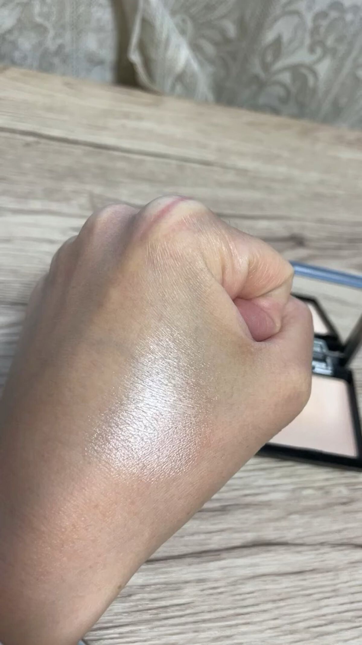 &be ルミナイジングパウダー/＆be/パウダーハイライトを使ったクチコミ（1枚目）