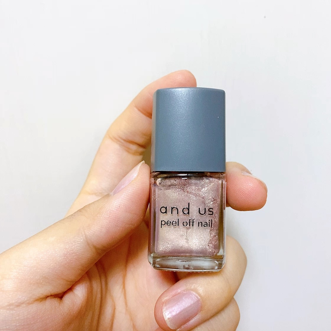 ピールオフマニキュア/and us/マニキュアの動画クチコミ2つ目