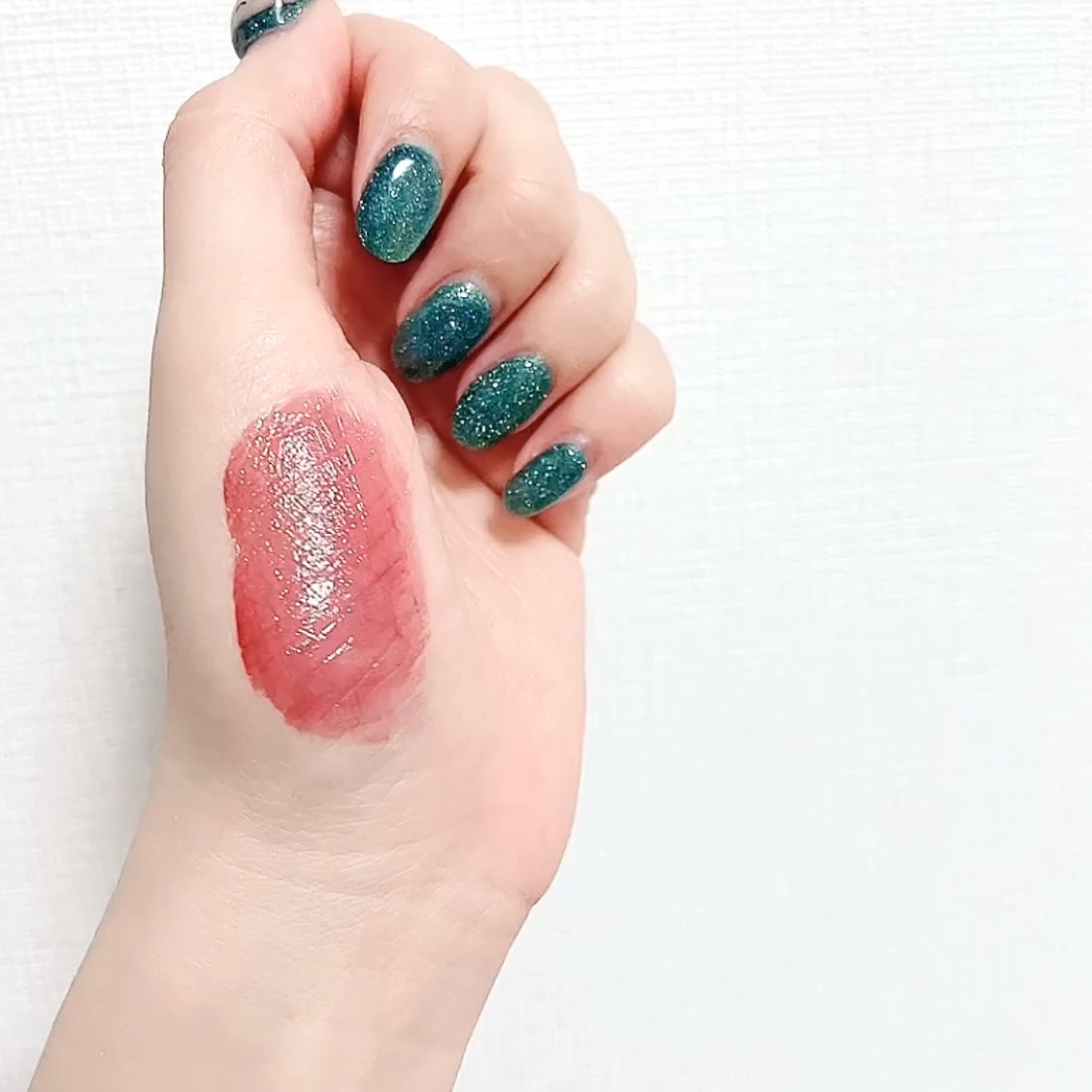 ムードインハンサーウォーターリキッドグロウ/hince/口紅を使ったクチコミ（3枚目）